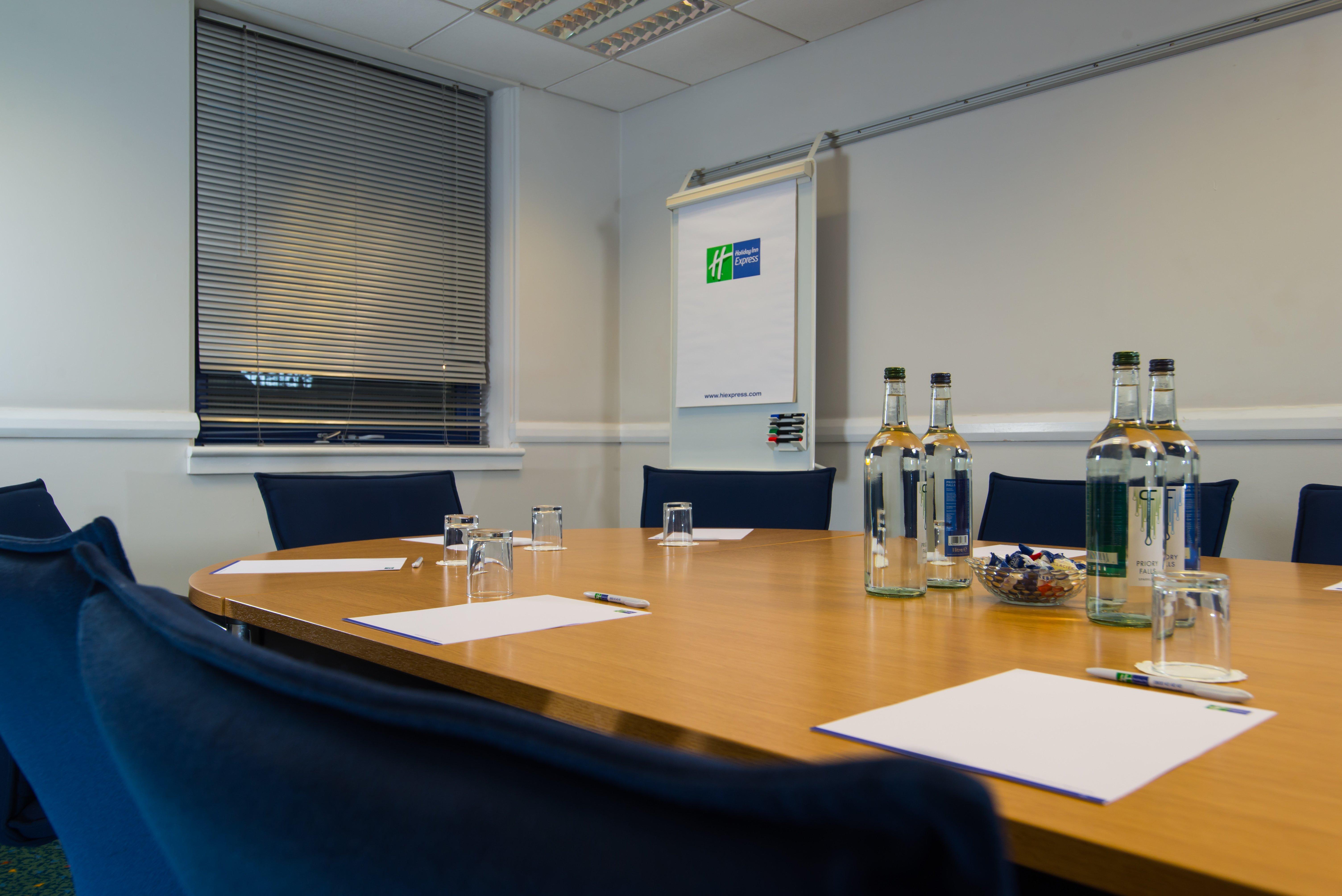 Holiday Inn Express Droitwich Spa By Ihg Экстерьер фото