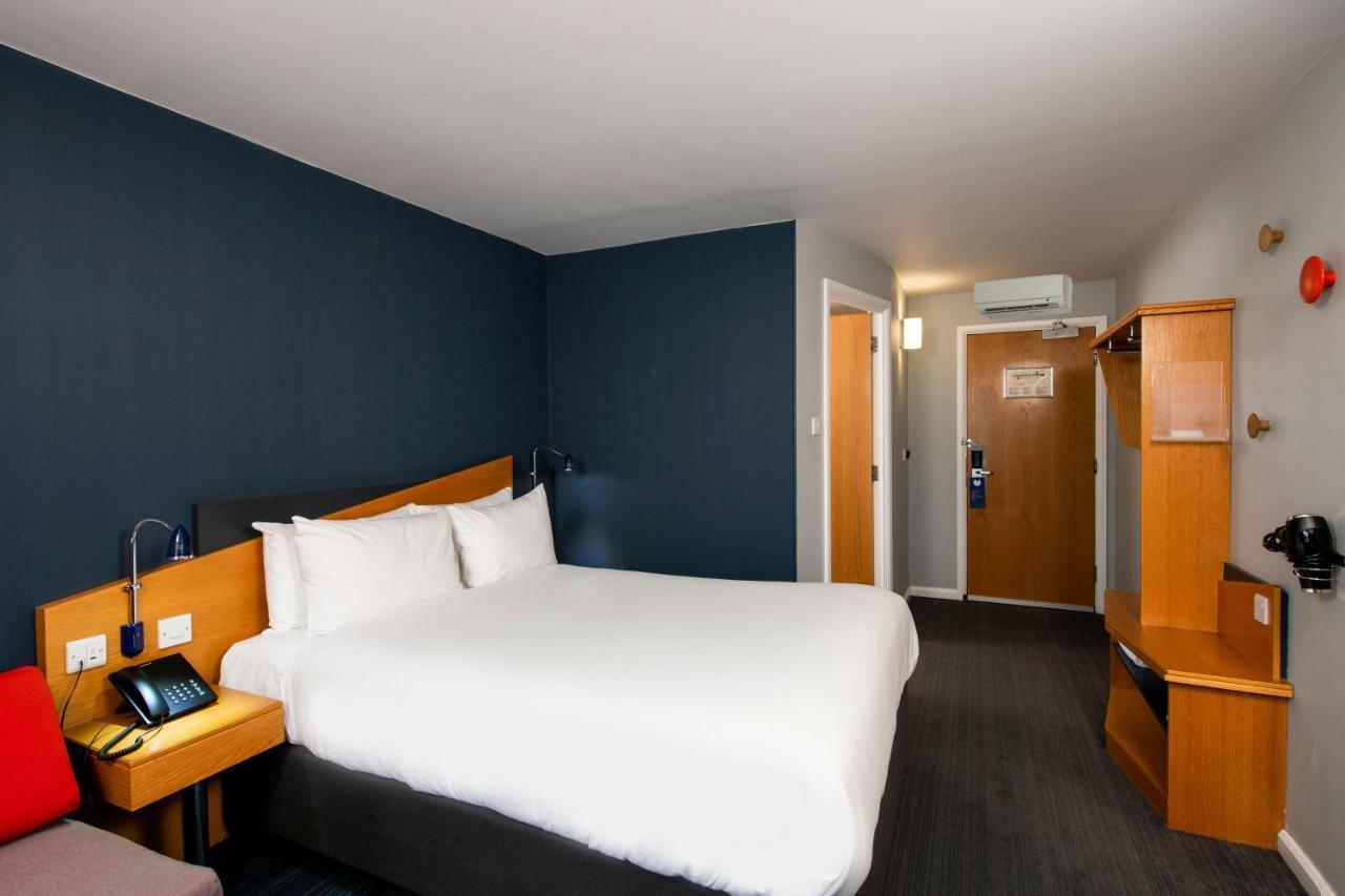 Holiday Inn Express Droitwich Spa, An Ihg Hotel Экстерьер фото