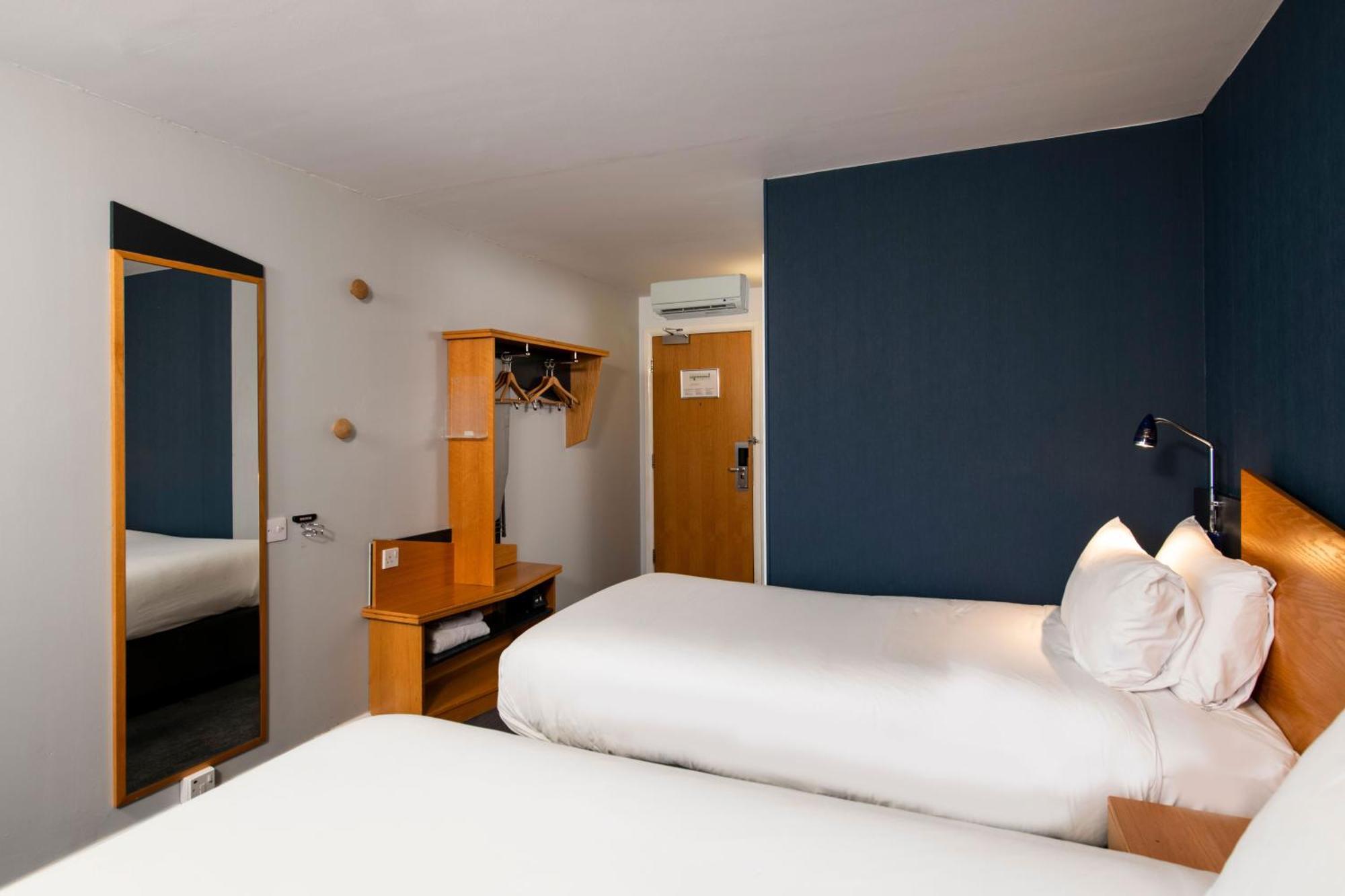 Holiday Inn Express Droitwich Spa By Ihg Номер фото