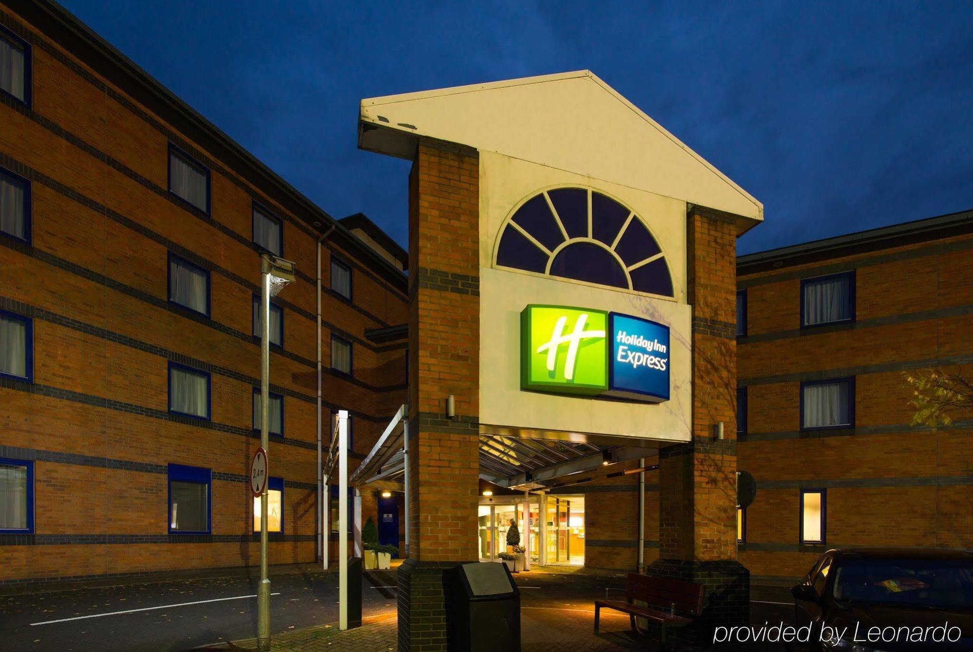Holiday Inn Express Droitwich Spa By Ihg Экстерьер фото